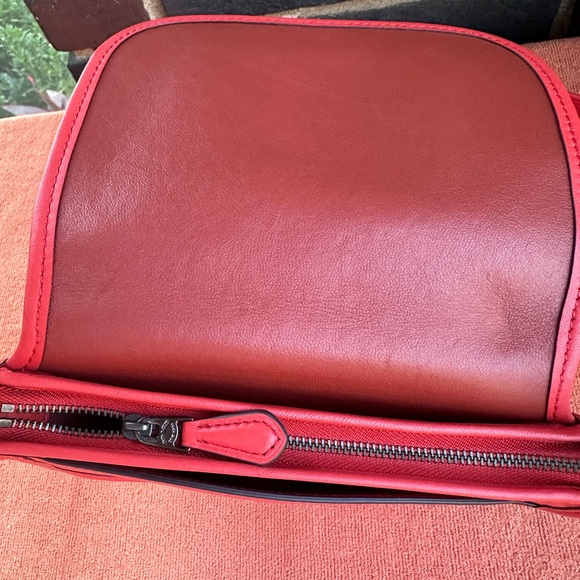 Coach glove tanned leather mini saddle bag in EUC - Picture 7 of 9